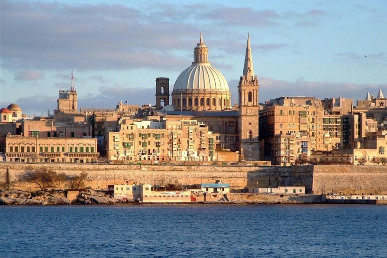 Stunning In A Location With Views Appartement *