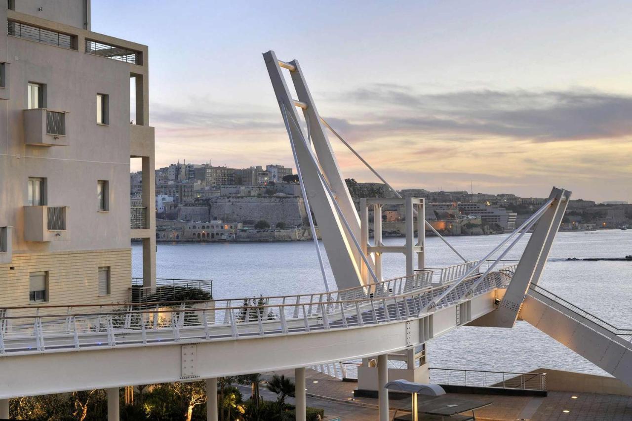 Appartement Stunning In A Location With Views *